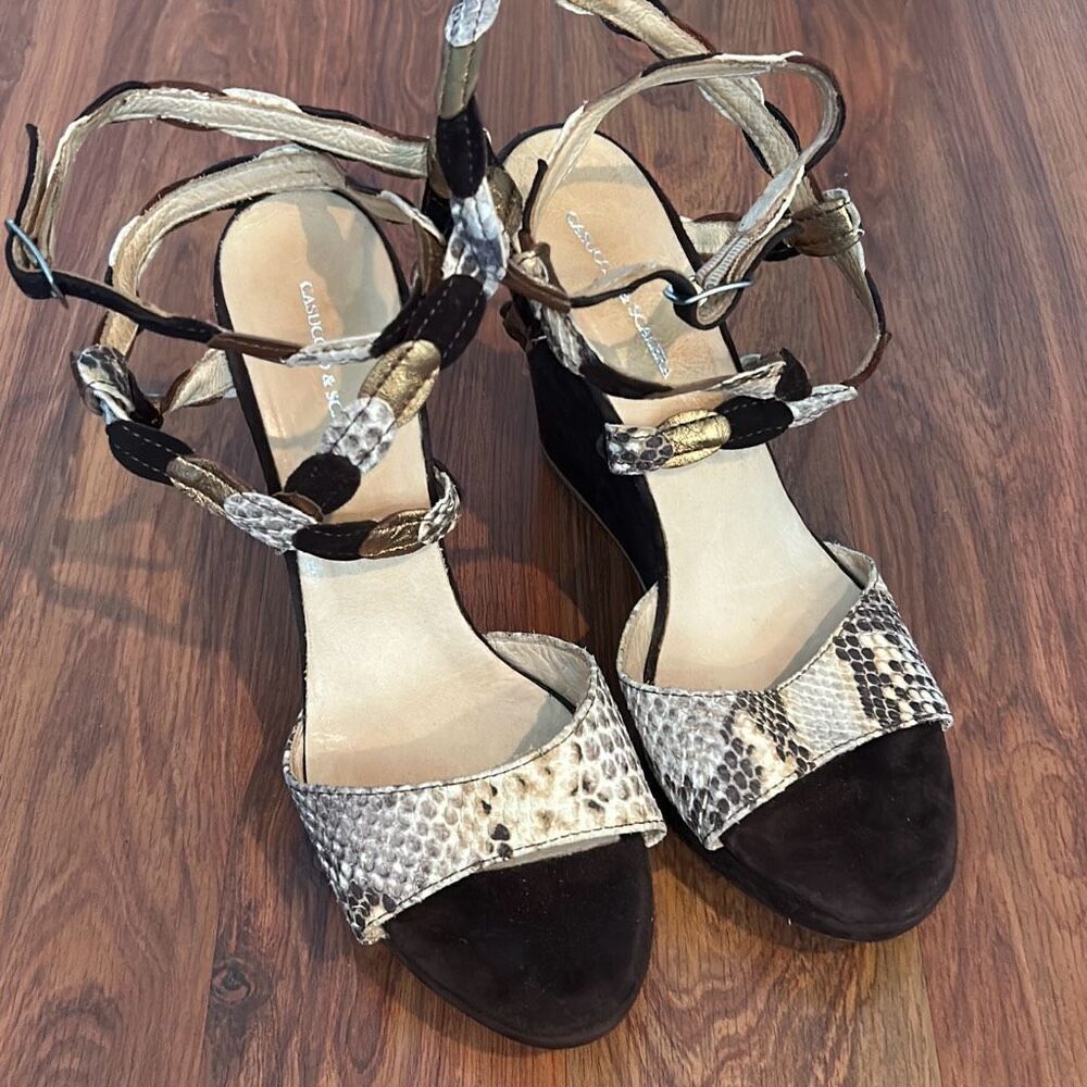 Casuccio & Scalera suede ankle wrap wedge sandals 39 beige brown